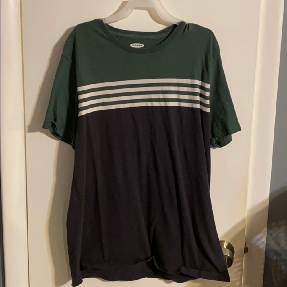 Old Navy tee